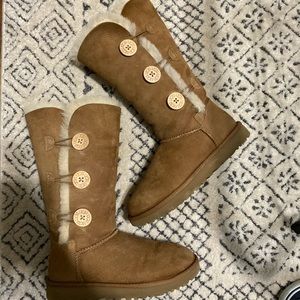 UGG Bailey Button Triplet Boot
